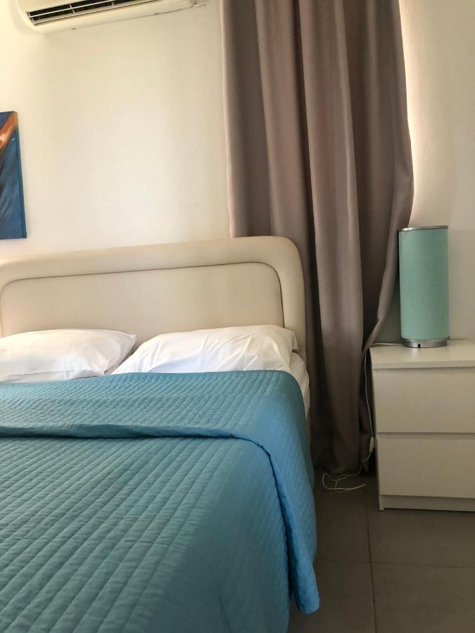 Sunny Holiday By Konnos Paralimni Ngoại thất bức ảnh