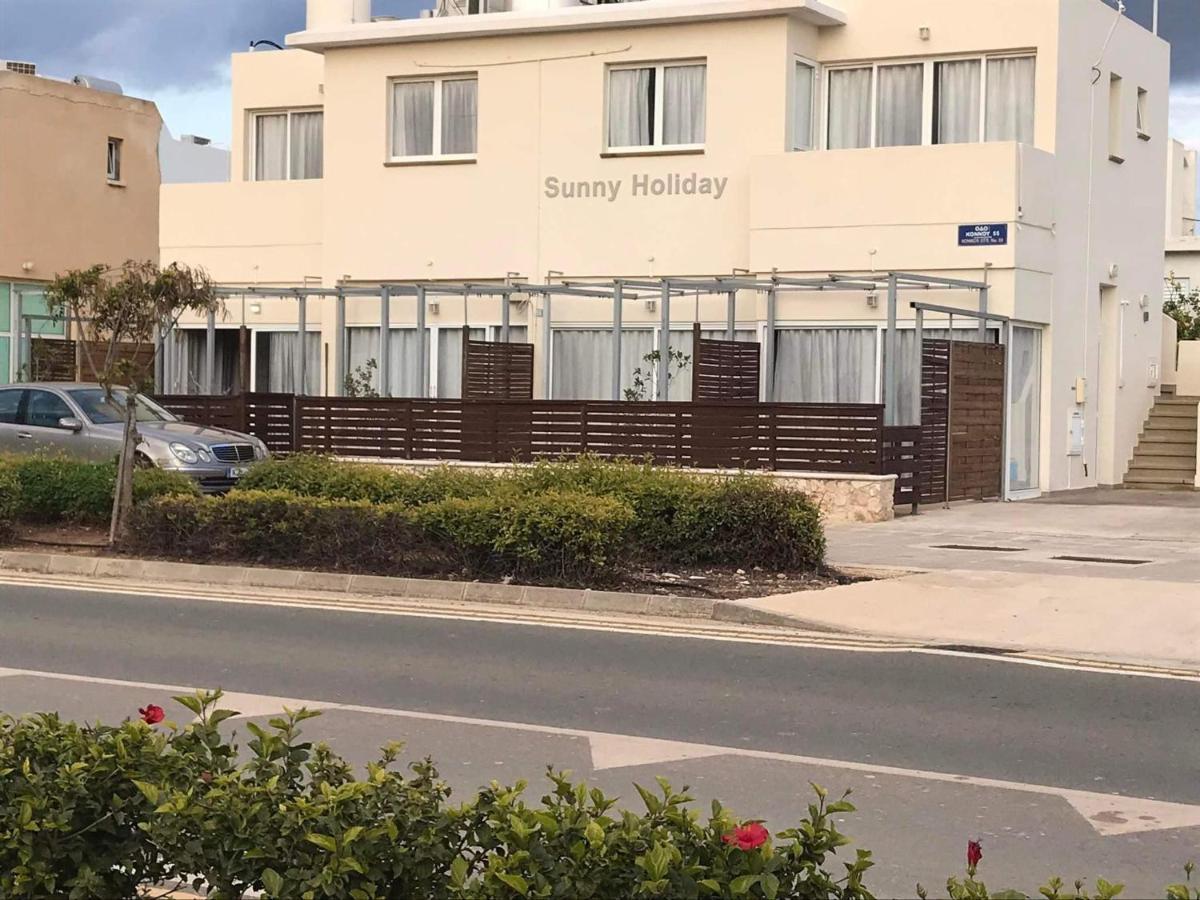 Sunny Holiday By Konnos Paralimni Ngoại thất bức ảnh