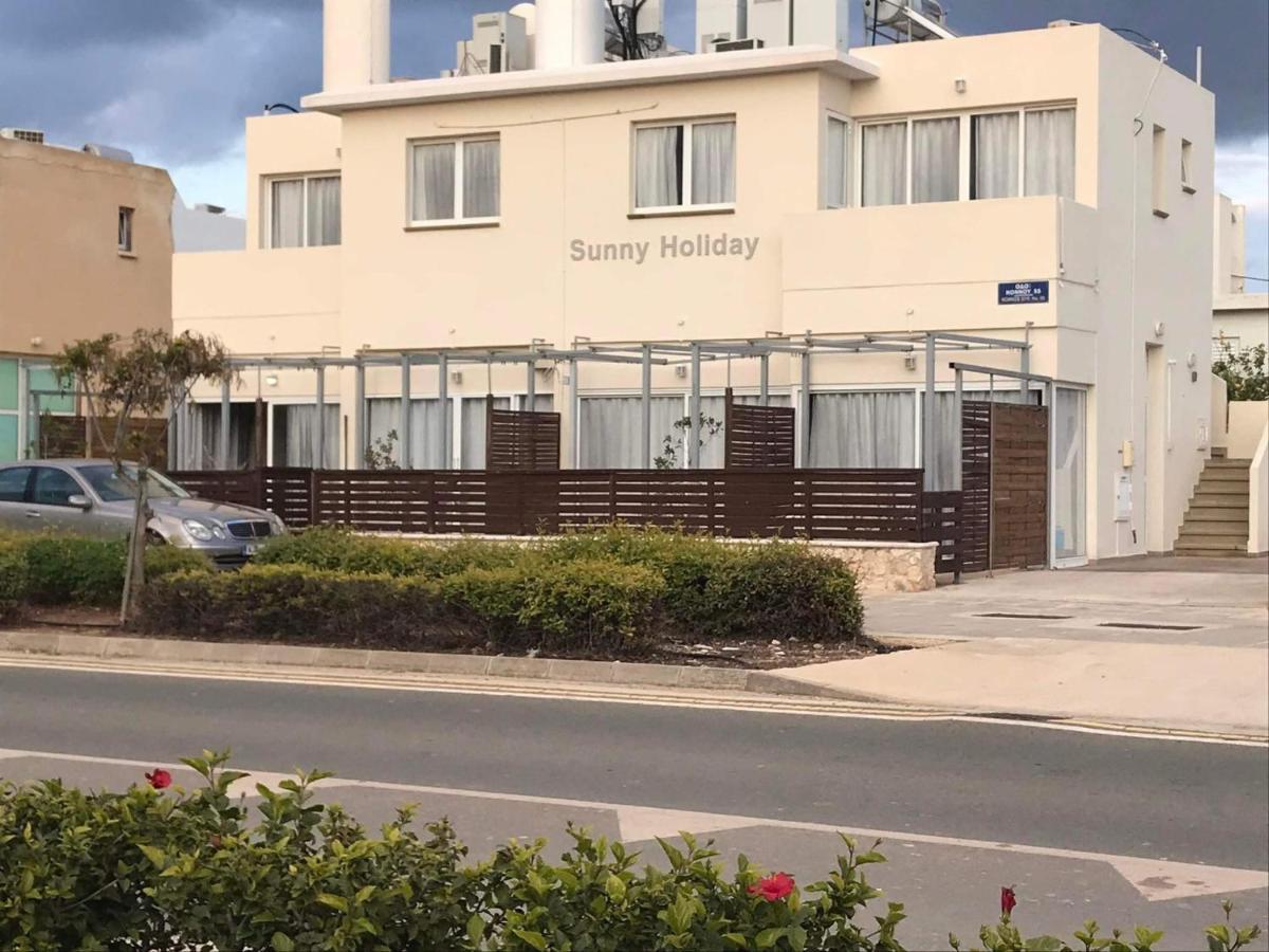 Sunny Holiday By Konnos Paralimni Ngoại thất bức ảnh